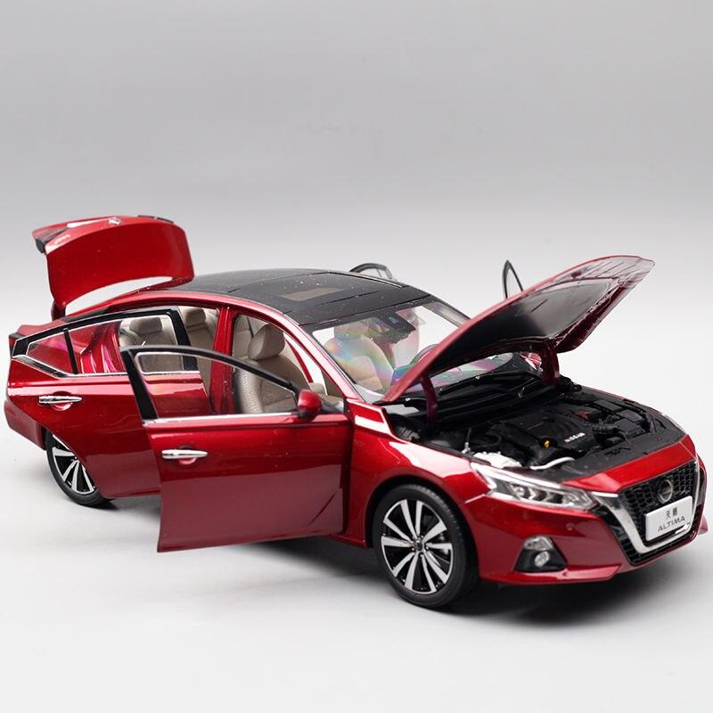 1:18 Scale Dongfeng Sedan ALTIMA Seventh Generation Teana Die-casting Alloy Car Model Collection Ornaments Souvenirs